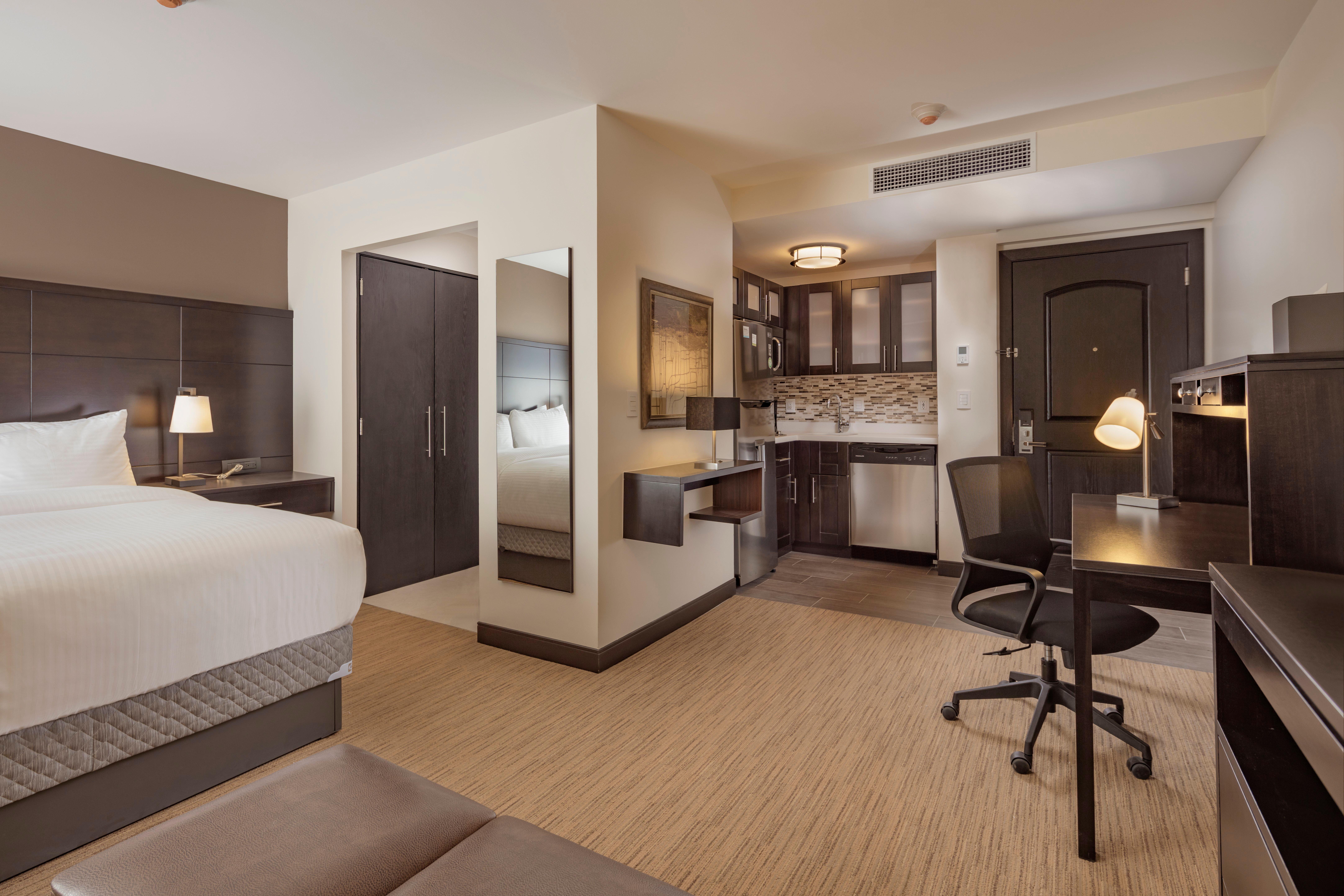 Staybridge Suites - Saltillo By Ihg Esterno foto