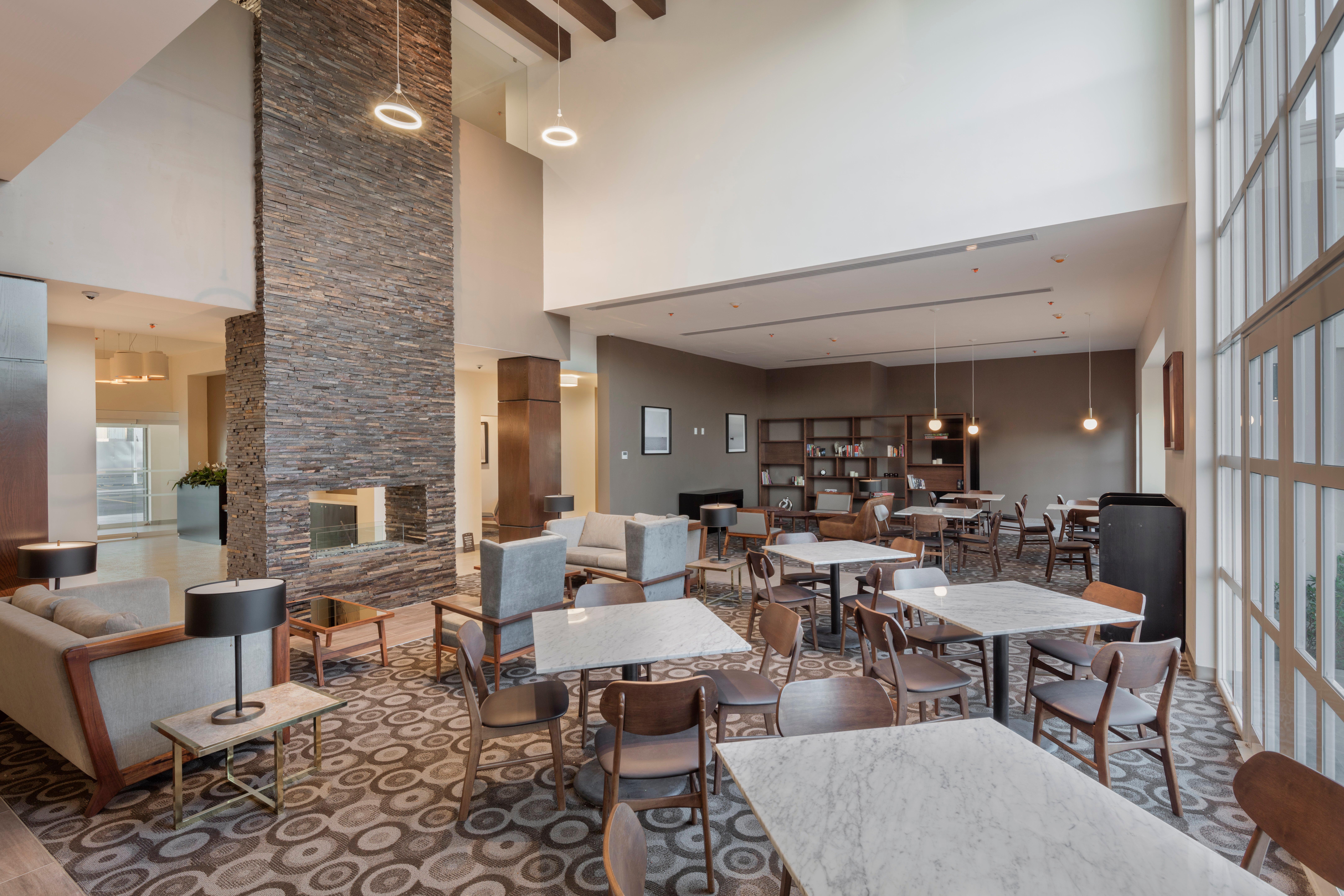 Staybridge Suites - Saltillo By Ihg Esterno foto
